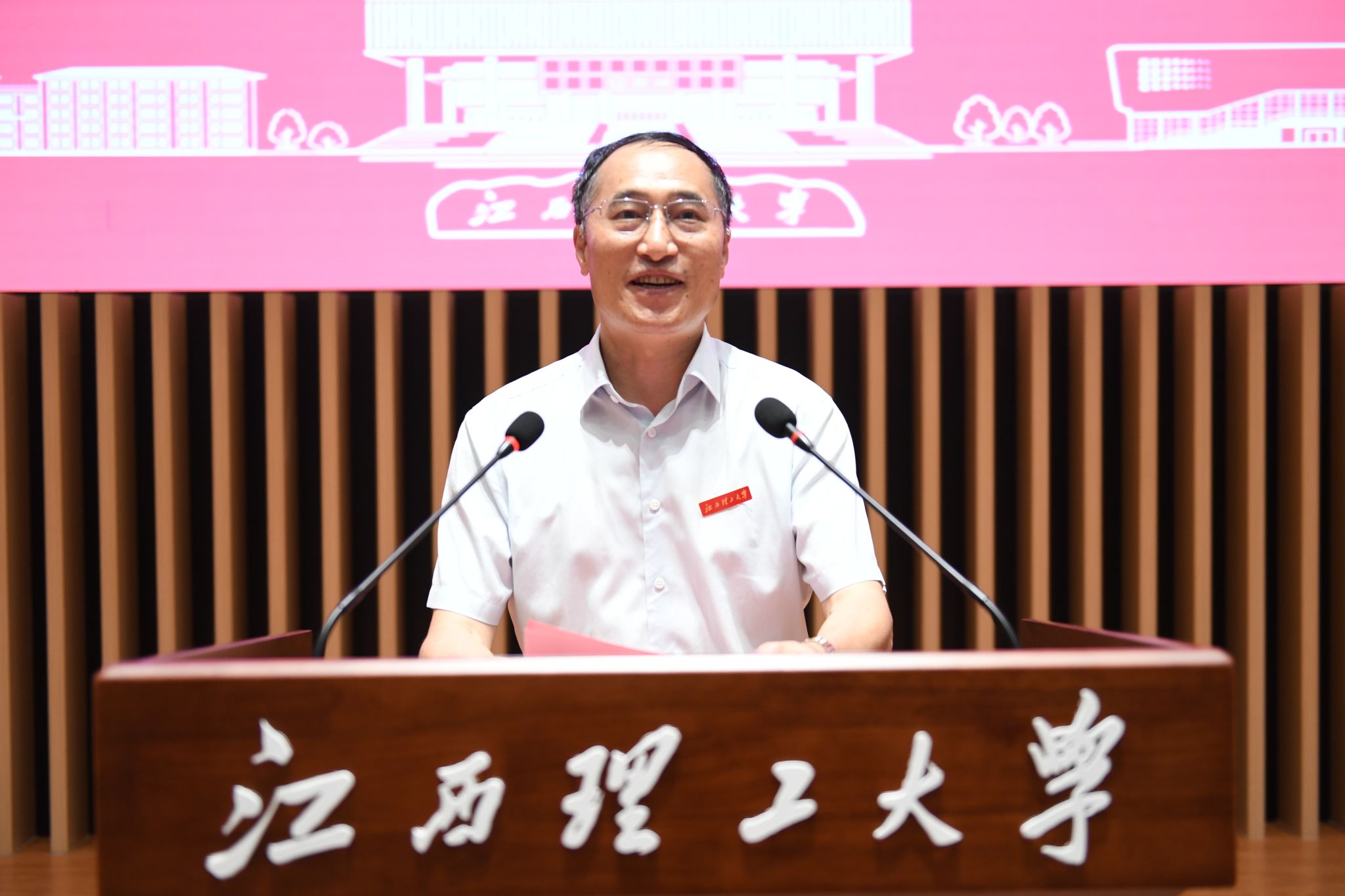 1002祖文书记校友返校会发言.jpg